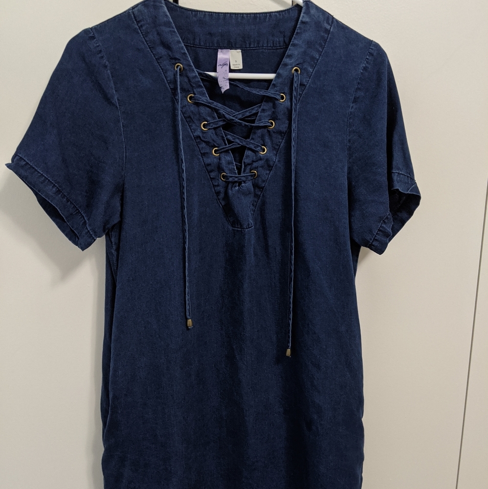 Denim dress with Pockets.